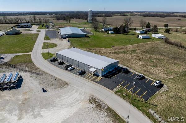 1 Industrial DR, La Grange, MO 63448