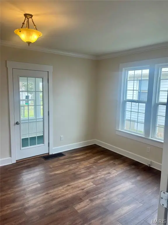 141 S Messmer ST, Kelso, MO 63758