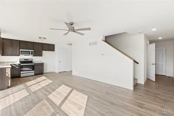 14 Town Centre CT, Foristell, MO 63348