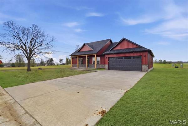 2601 M- Country DR, Mountain Grove, MO 65711