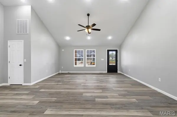 2601 M- Country DR, Mountain Grove, MO 65711