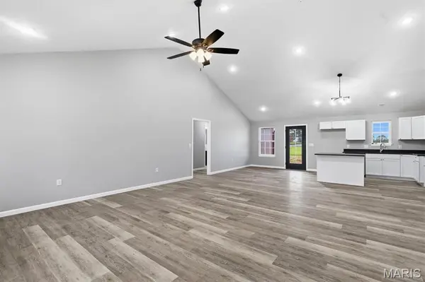 2601 M- Country DR, Mountain Grove, MO 65711