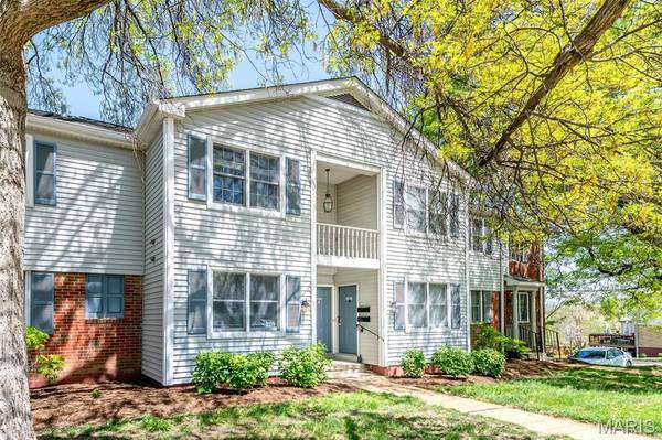 9039 W Swan CIR, Brentwood, MO 63144