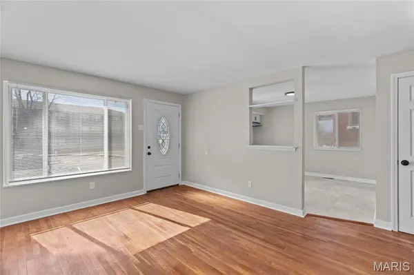 5531 Maple AVE, St Louis, MO 63112