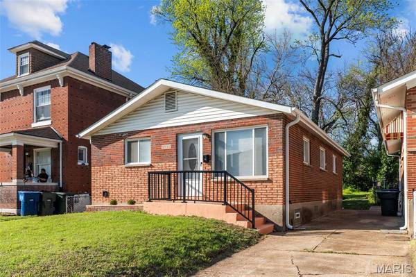 5531 Maple AVE, St Louis, MO 63112