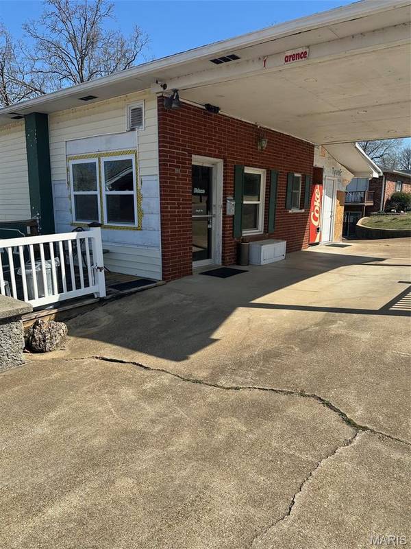 1307 Walnut, Doniphan, MO 63935