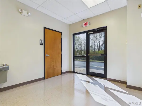 230 N Old Saint Louis RD, Wood River, IL 62095