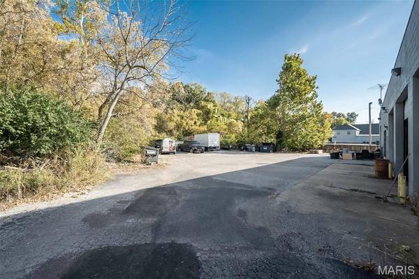 3444 N Lindbergh BLVD, St Ann, MO 63074