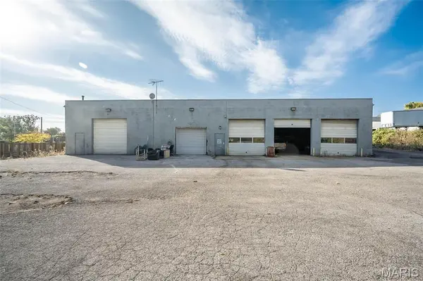 3444 N Lindbergh BLVD, St Ann, MO 63074