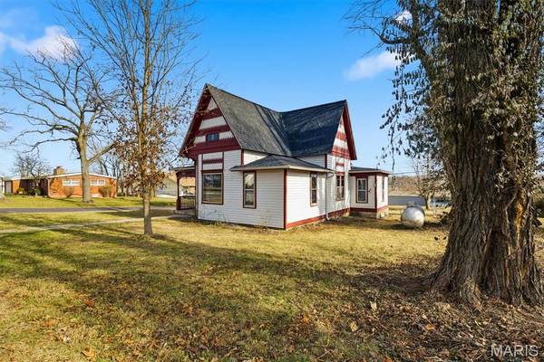 722 M- Maple ST, Mountain Grove, MO 65711