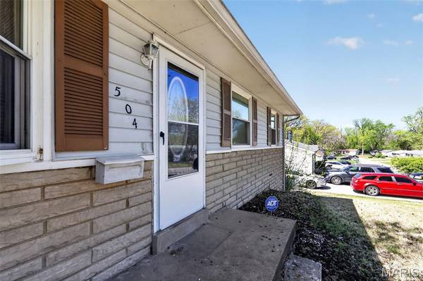 504 Topaz AVE, St Louis, MO 63137