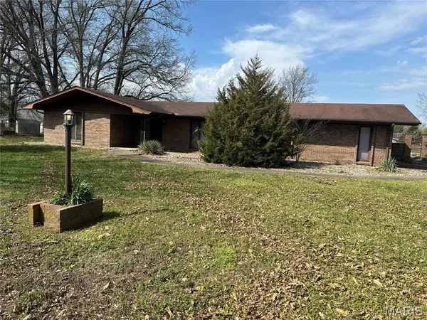 801 N James ST, Sparta, IL 62286