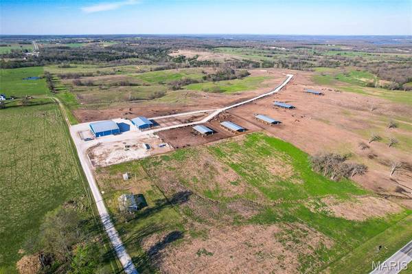 3292 South 107th Road, Flemington, MO 65650