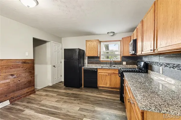 1845 Violet DR, Florissant, MO 63031
