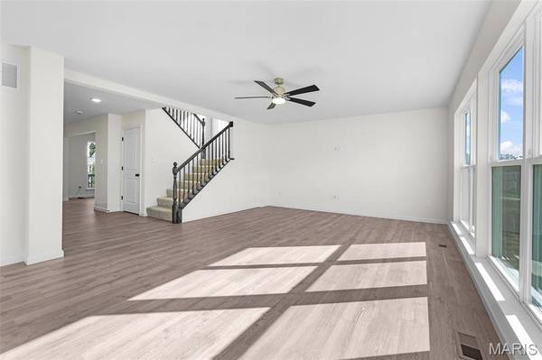 225 Heroes WAY, Florissant, MO 63031