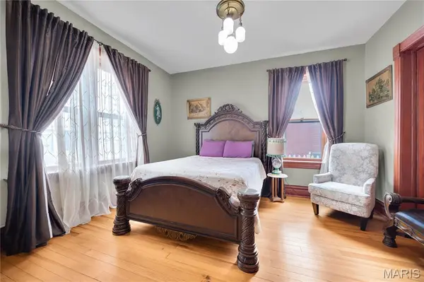 121 E 5th ST, Hermann, MO 65041