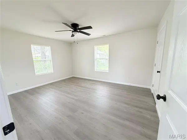 211 Maple St, Pilot Knob, MO 63663
