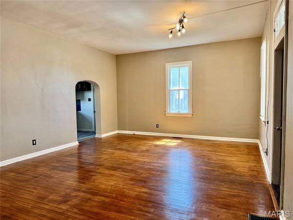 1024 South Charles Street, Belleville, IL 62220