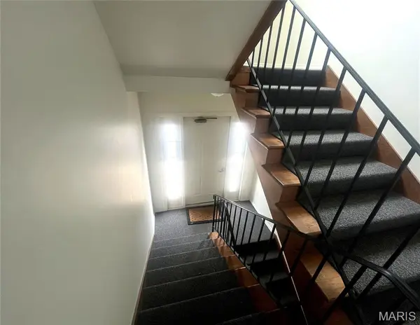 1111 Pocono TRL #A, Ballwin, MO 63021