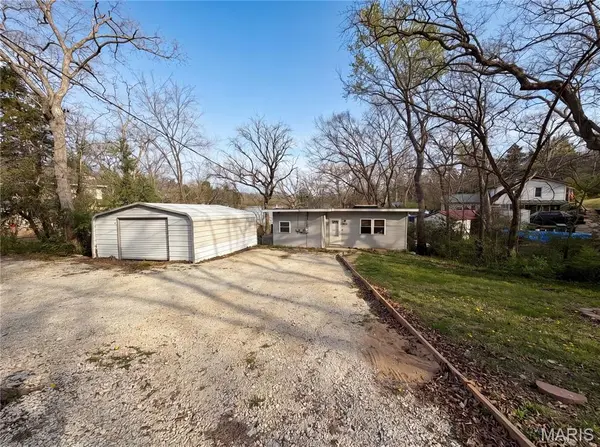 8479 Lake DR, Cedar Hill, MO 63016