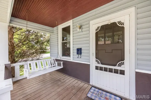 102 S 35th ST S, Belleville, IL 62226