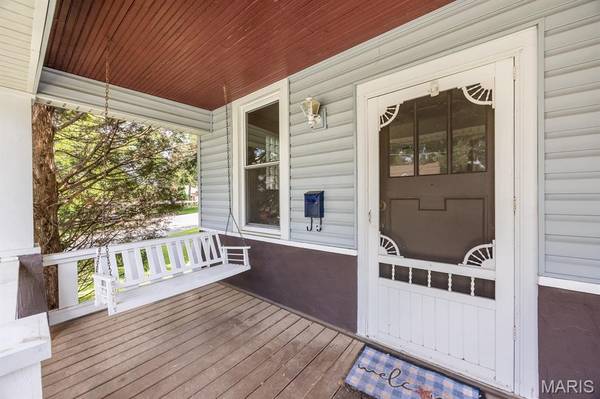 102 S 35th ST S, Belleville, IL 62226