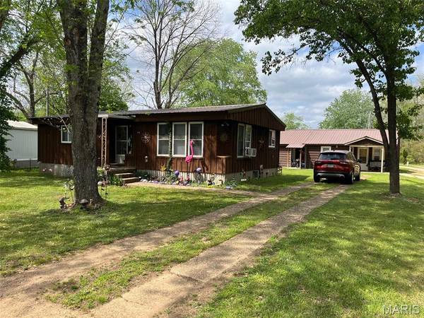 310, 312,316 Beckville Road, Piedmont, MO 63957