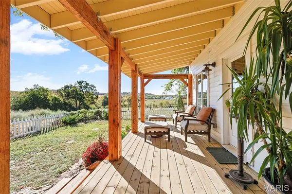 6933 Russell RD, Hillsboro, MO 63050