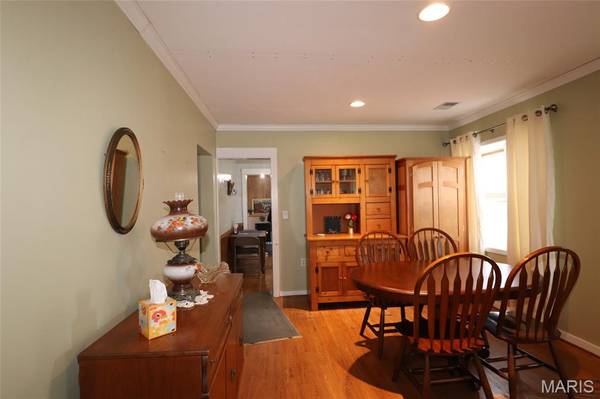 550 SUMMIT DR, Holts Summit, MO 65043