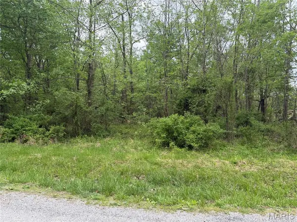 11 Choctaw Dr, Carbondale, IL 62901