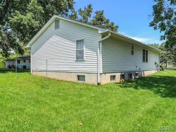 107 Vincent ST, Pacific, MO 63069