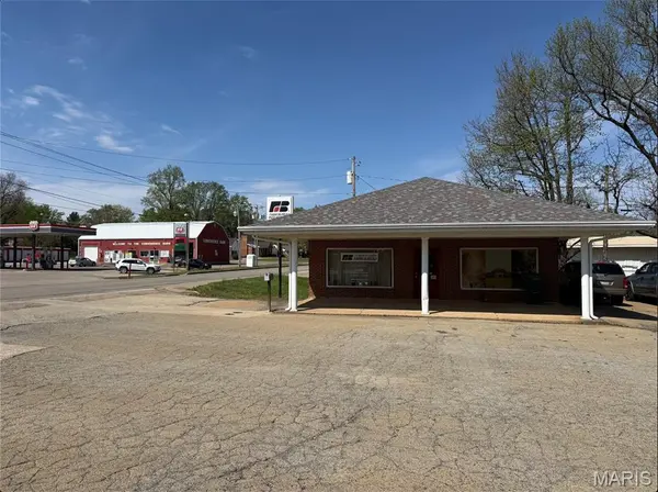 1011 Sainte Genevieve AVE, Farmington, MO 63640