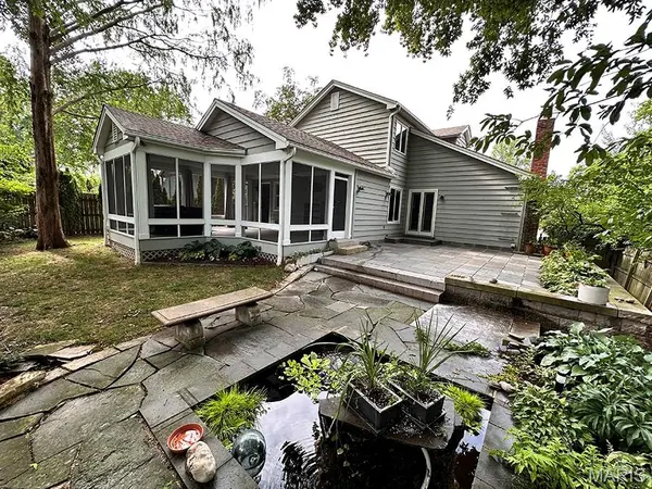 9844 Oak Haven AVE, St Louis, MO 63119