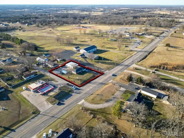 1695 LYNN ST, Lebanon, MO 65536