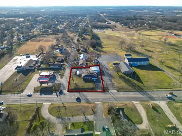 1695 LYNN ST, Lebanon, MO 65536