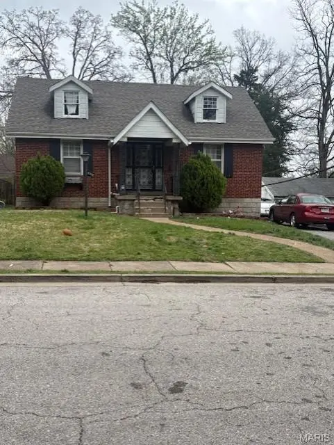 3718 Lawler DR, St Louis, MO 63121