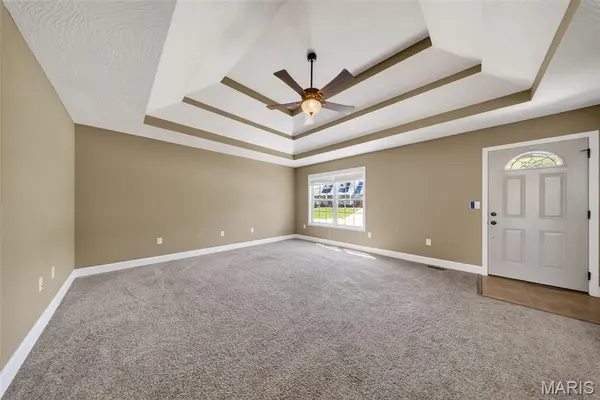 20164 Helios LN, St Robert, MO 65584