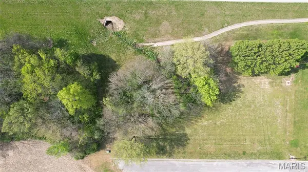 1004 Reinhardt DR, New Athens, IL 62264