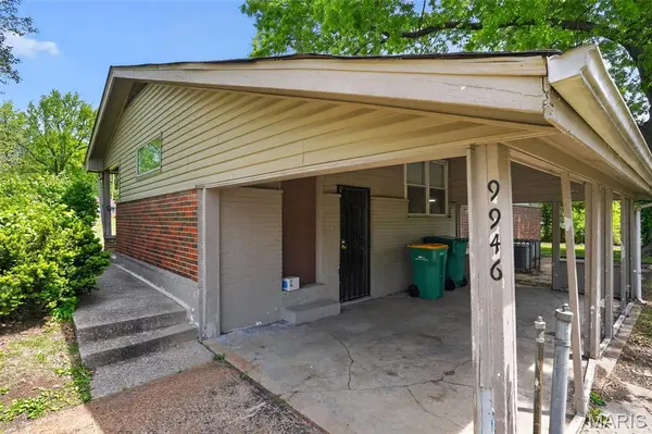 9946 Lanier DR, St Louis, MO 63136