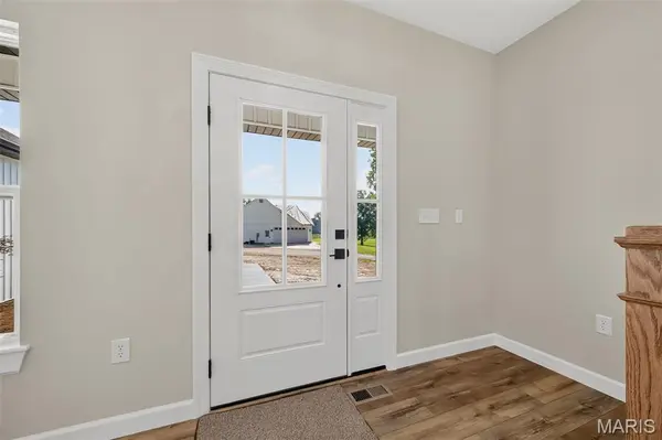 57 Straight ST, Elsberry, MO 63343