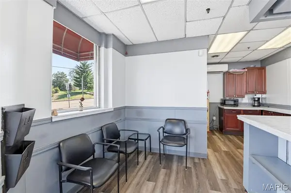11600 Gravois RD, Sunset Hills, MO 63126