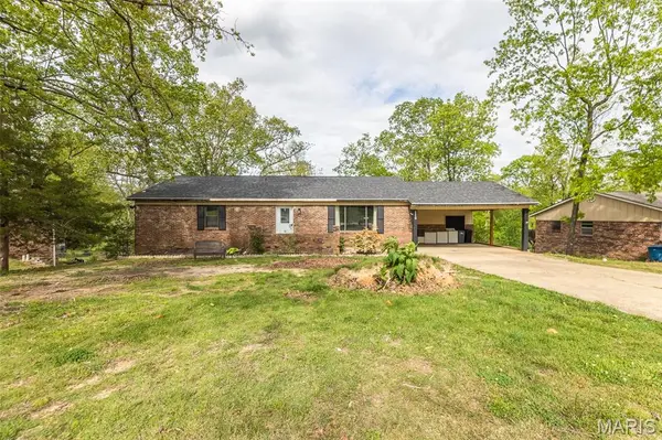 2010 Schweitzer DR, Poplar Bluff, MO 63901