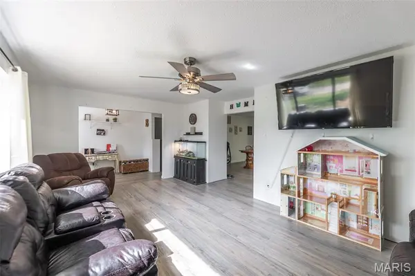 2010 Schweitzer DR, Poplar Bluff, MO 63901