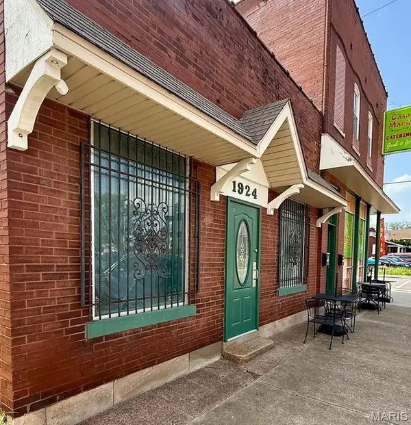 1926 W Main ST, Belleville, IL 62226