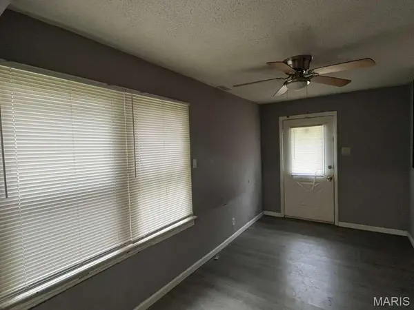 417 Mueller AVE, St Louis, MO 63135