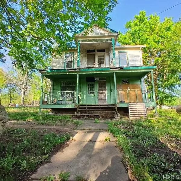 585 Cr 32, Middlebrook, MO 63656