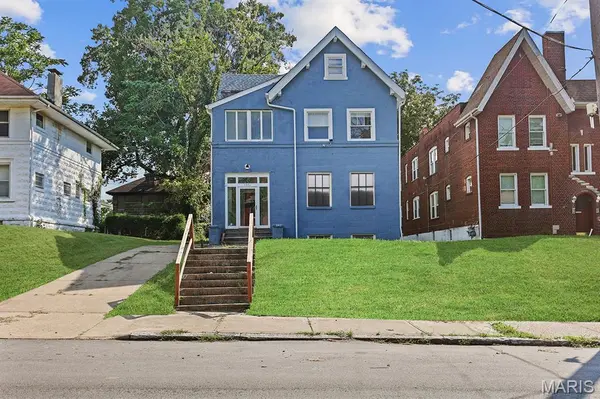 5946 Julian AVE, St Louis, MO 63112