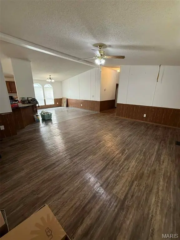 31 Country CV, Benton, MO 63736