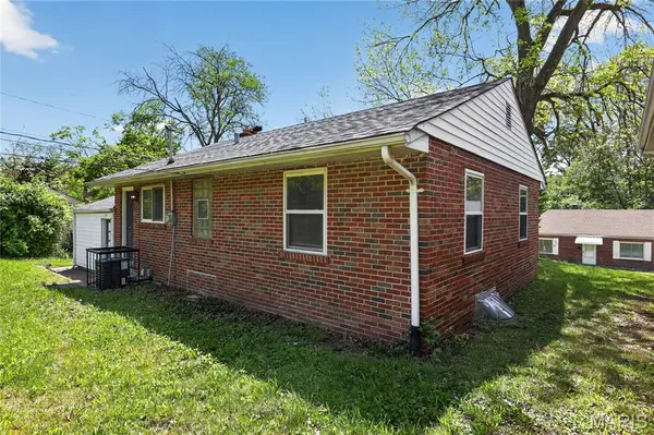 6929 Roland BLVD, St Louis, MO 63121