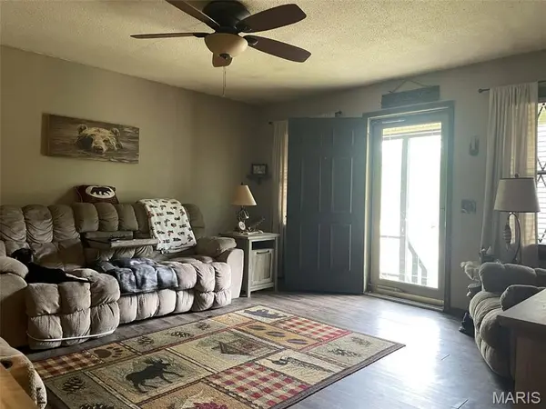 15594 Horse Shoe Lane, Dexter, MO 63841